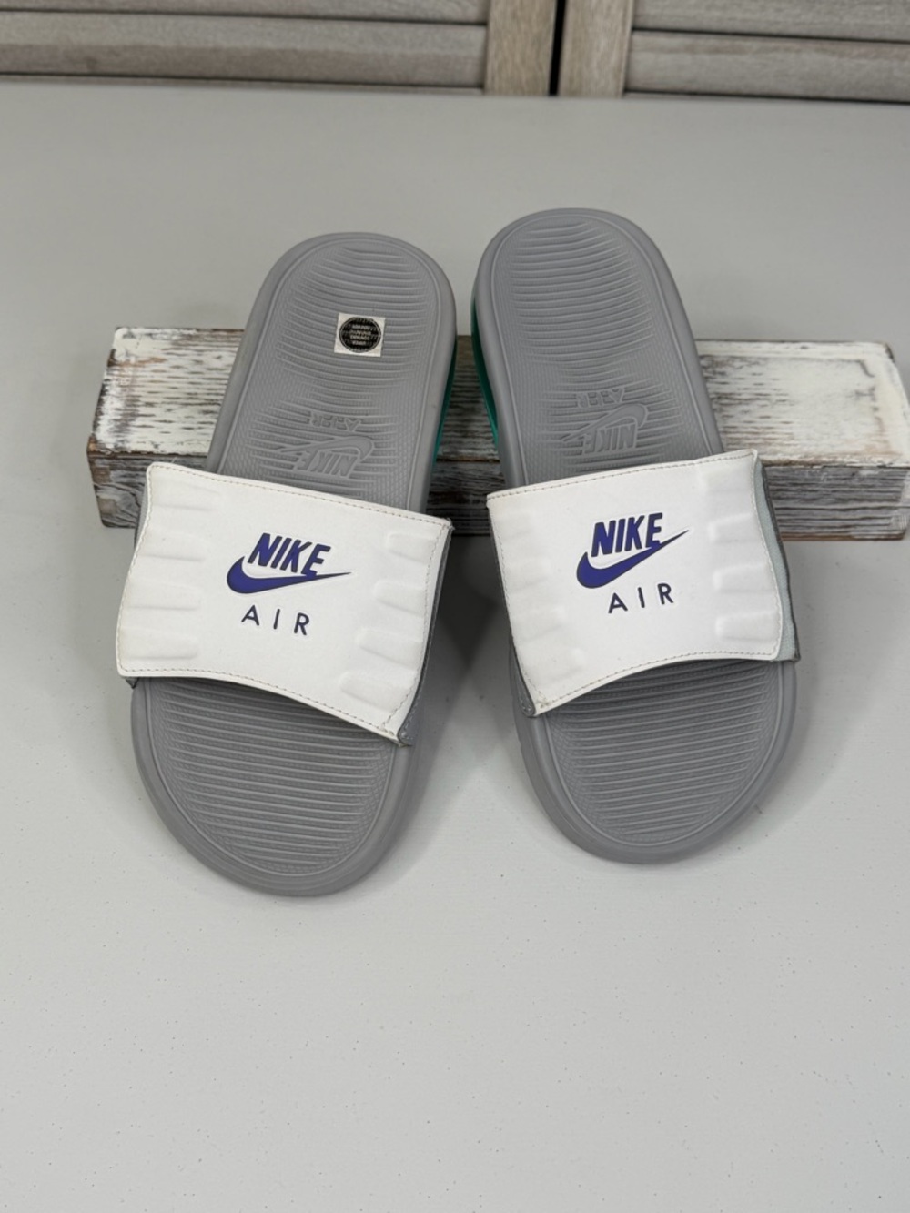 NIKE Air Max Camden Slides Wolf Grey/Hyper Grape Women's-7